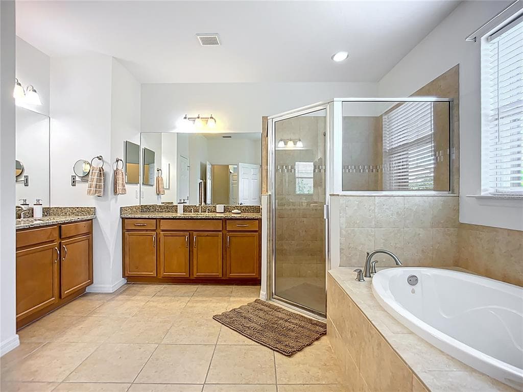5384 LAYTON DRIVE photo 17