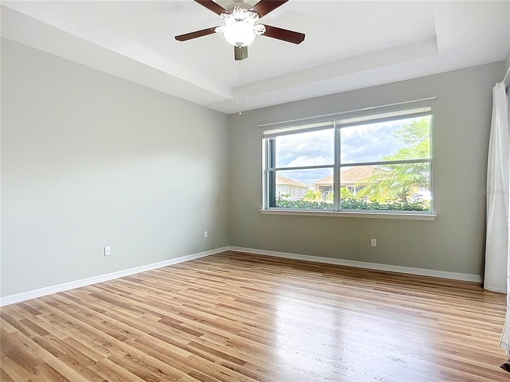 5384 LAYTON DRIVE photo 15