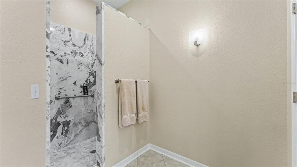 6838 SHIMMERING DRIVE photo 12