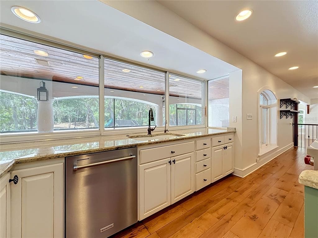 1850 OAK CREEK DRIVE photo 17
