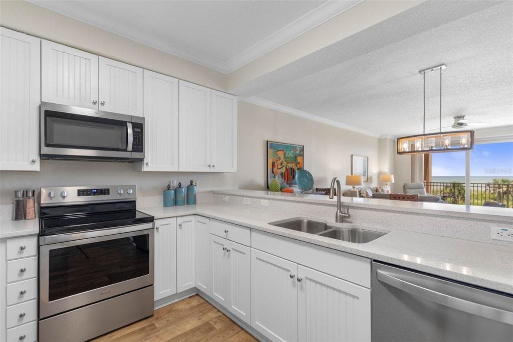 60 SURFVIEW DRIVE 214 photo 11