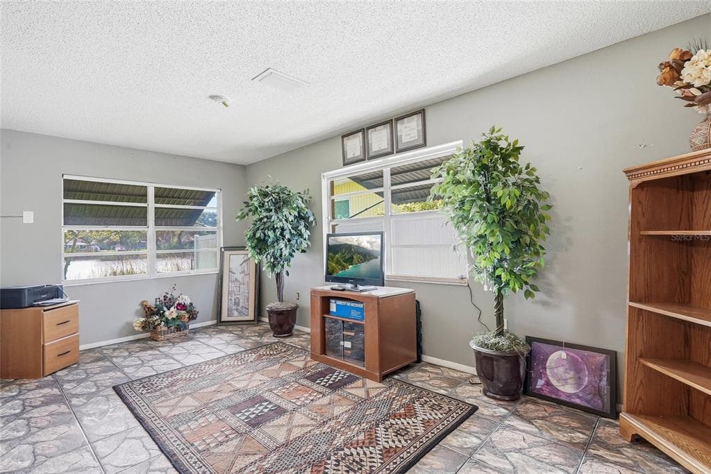 5049 SHERRY LANE photo 17