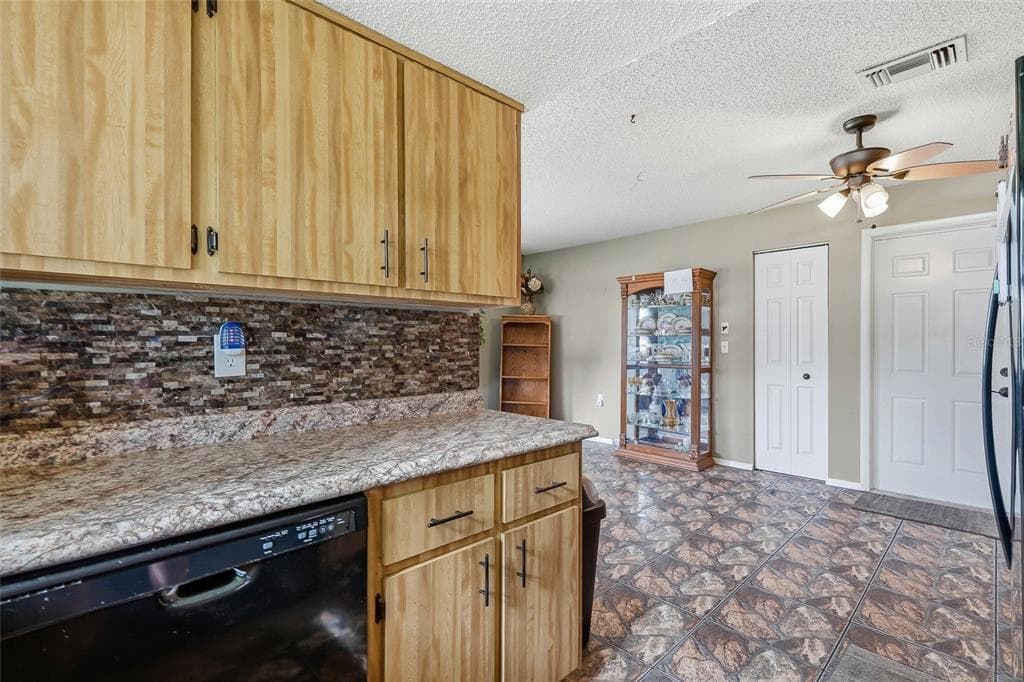 5049 SHERRY LANE photo 15