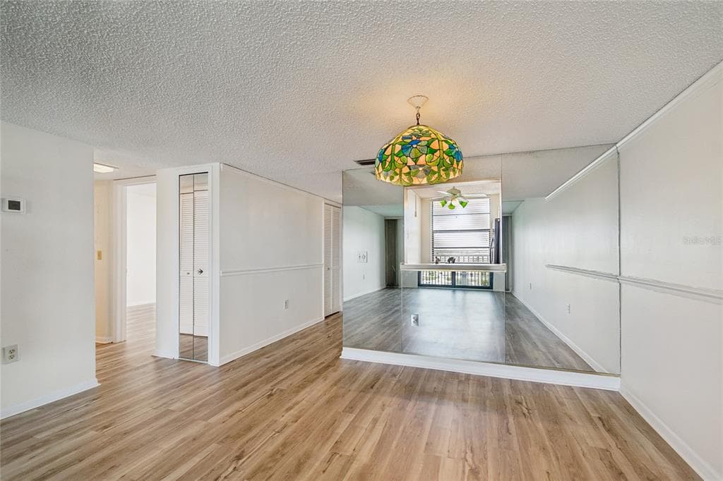 7600 SUN ISLAND DRIVE S 603 photo 23