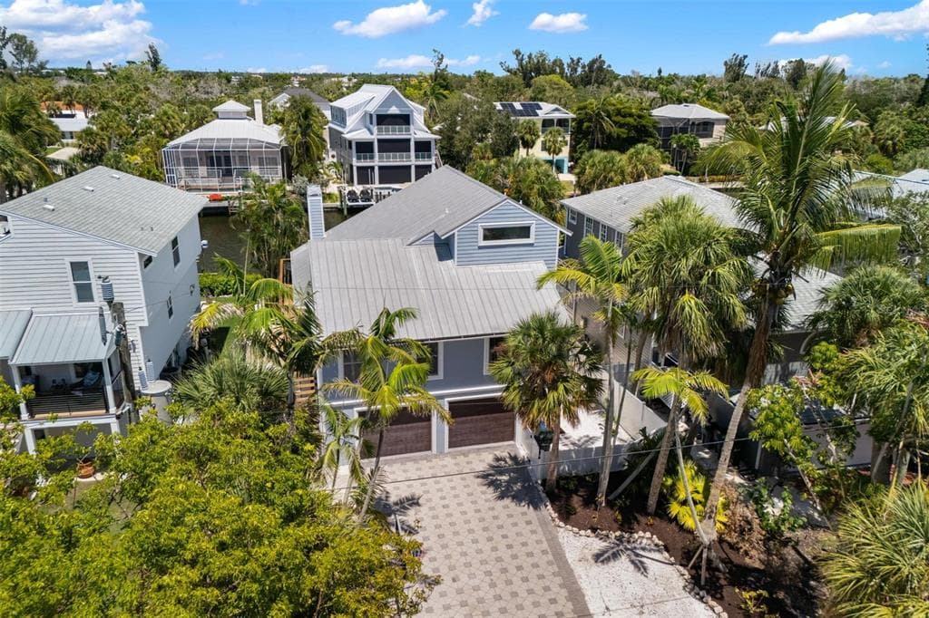 5121 OXFORD DRIVE photo 3