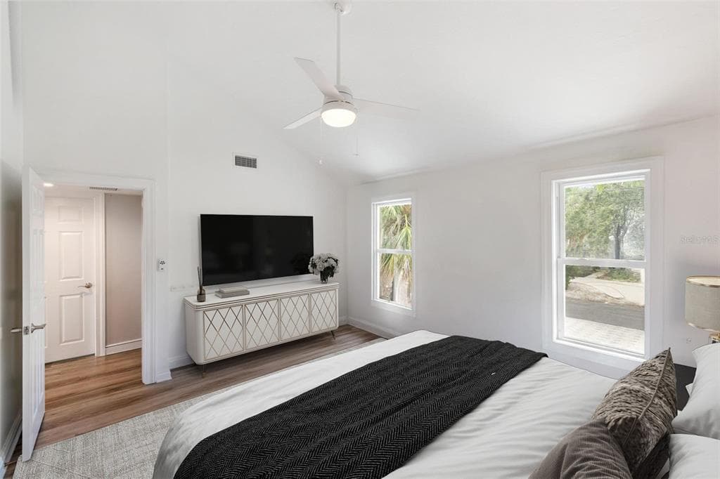 5121 OXFORD DRIVE photo 18