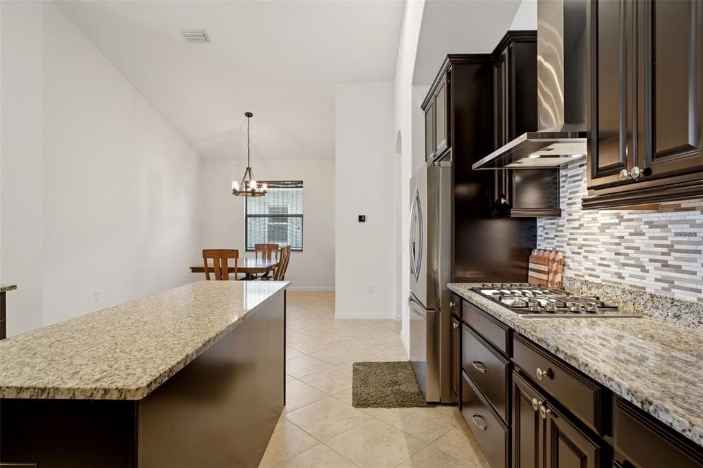 534 CHANTILLY TRAIL photo 18