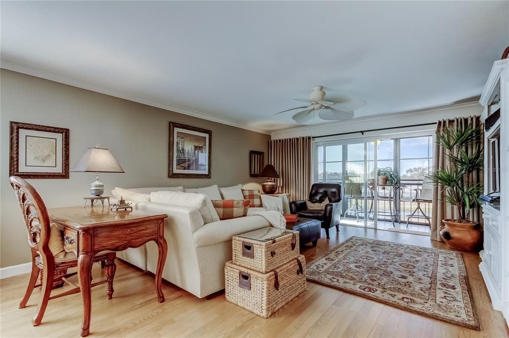 9450 HARBOR GREENS WAY 301 photo 22