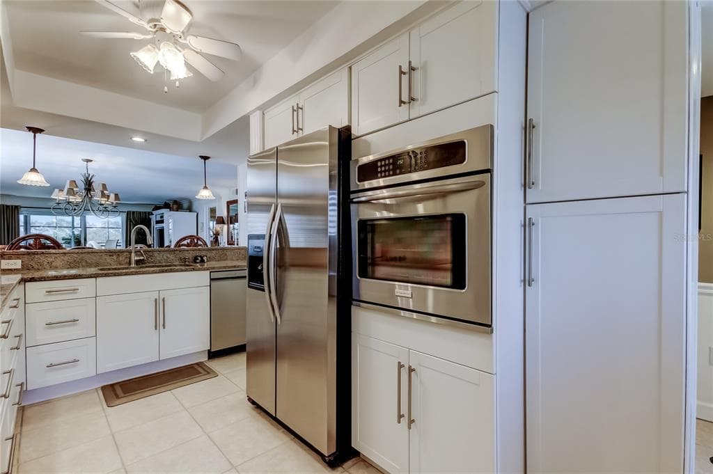 9450 HARBOR GREENS WAY 301 photo 7