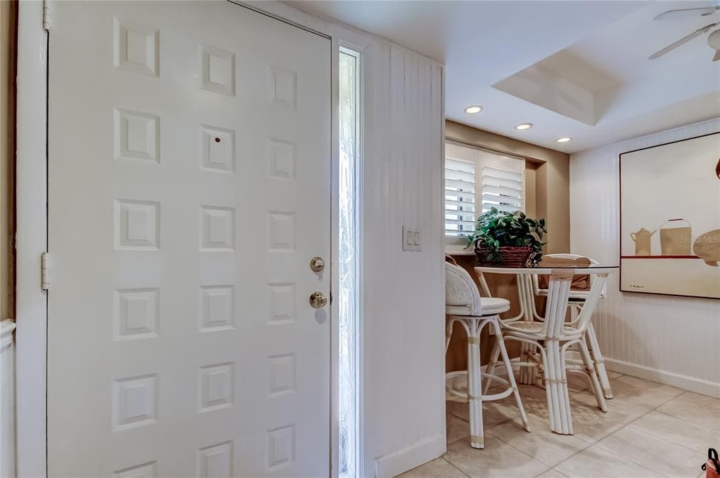 9450 HARBOR GREENS WAY 301 photo 3