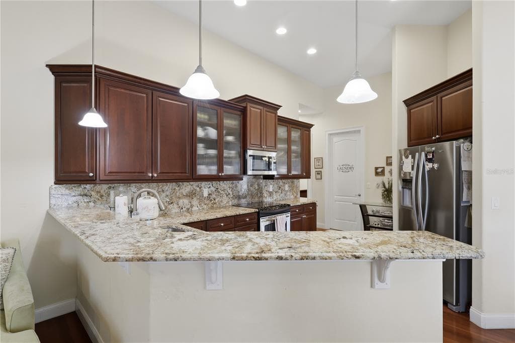15 FLEMING COURT photo 13