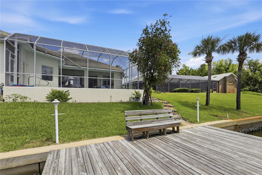 15 FLEMING COURT photo 22