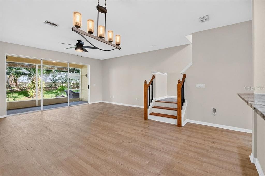 648 SPRING LAKE CIRCLE photo 8
