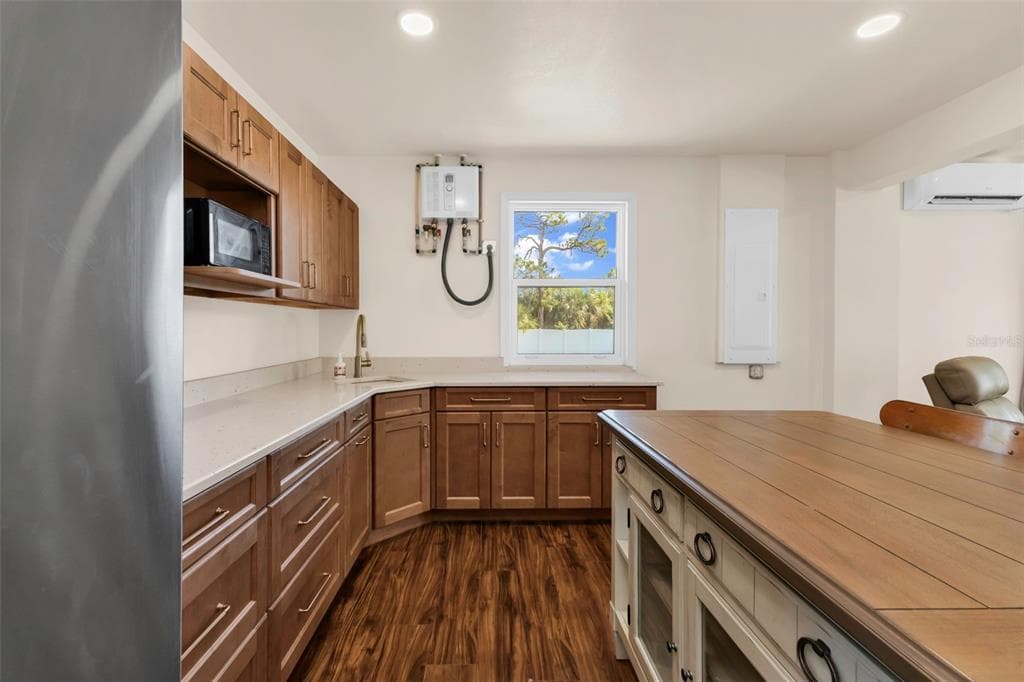 3129 BANYAN WAY photo 22