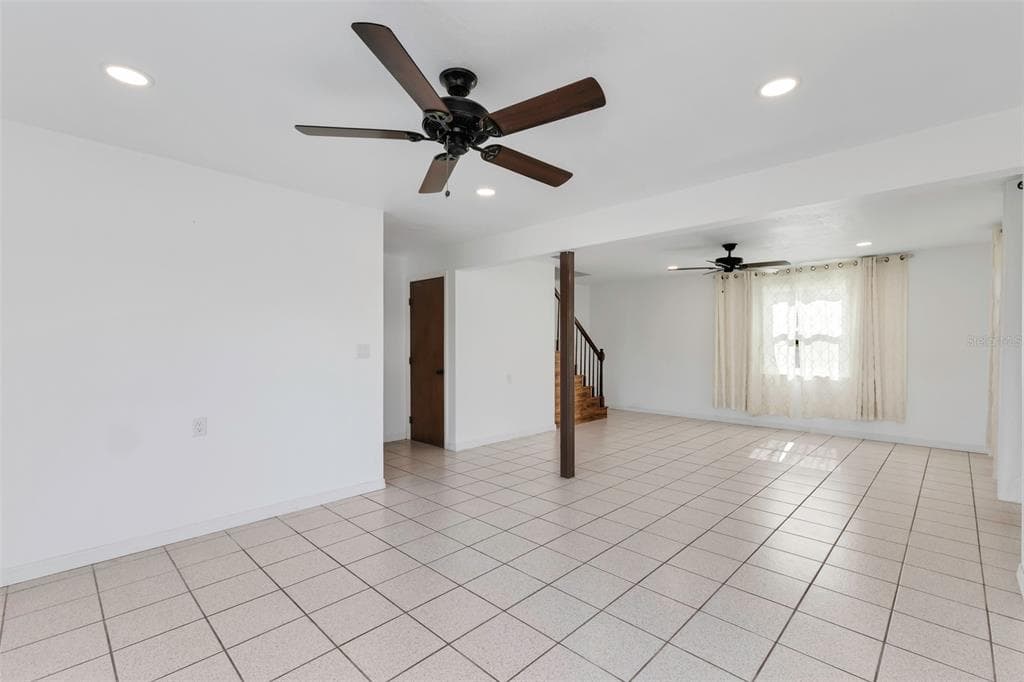 3129 BANYAN WAY photo 25