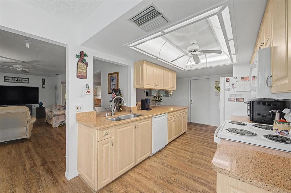 4709 PORTLAND MANOR DRIVE photo 15