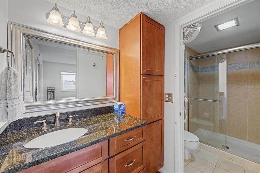 9 HAIG PLACE 704 photo 14