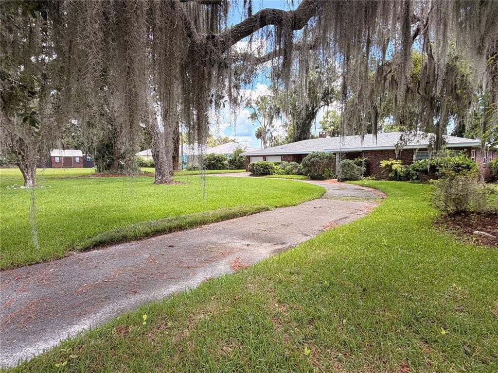 1940 ALICE DRIVE photo 7