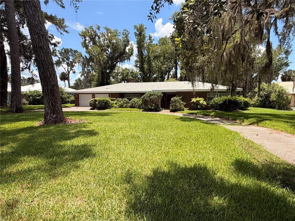 1940 ALICE DRIVE photo 4
