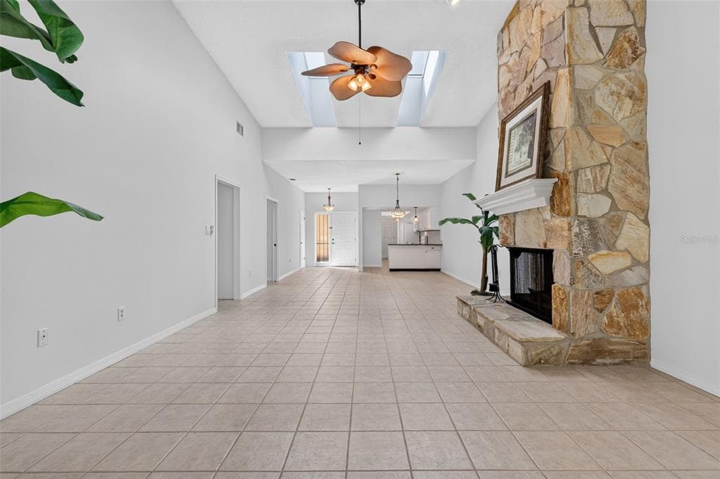 1111 LAKESHORE DRIVE C3 photo 17