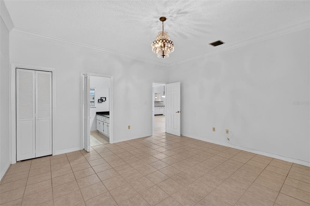 1111 LAKESHORE DRIVE C3 photo 8