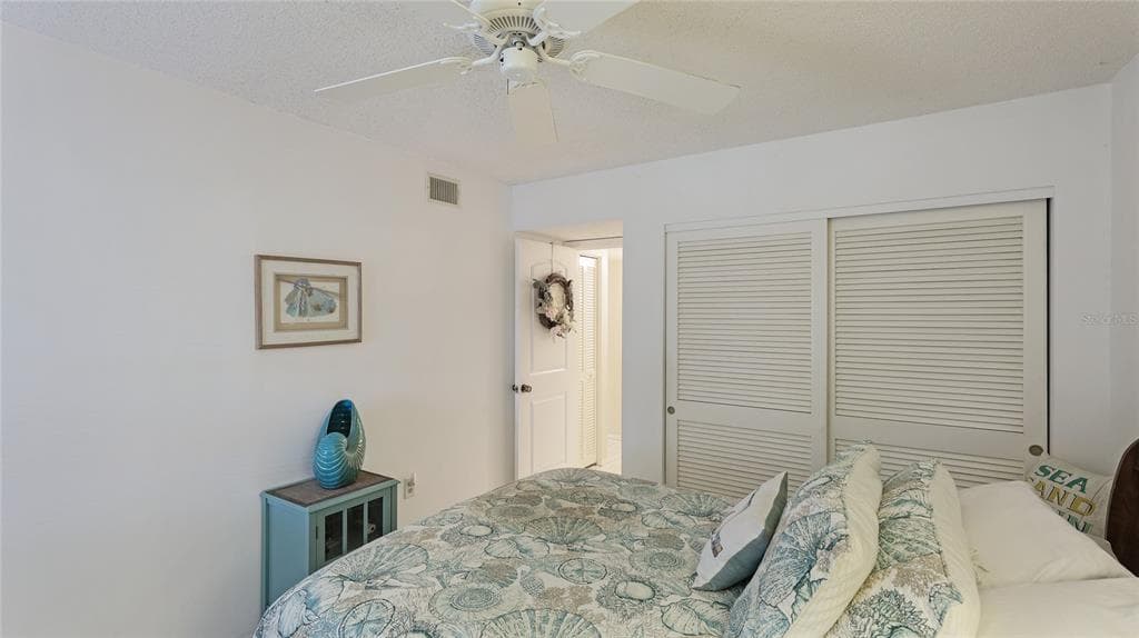 1109 EDGEWATER CIRCLE 1109 photo 23