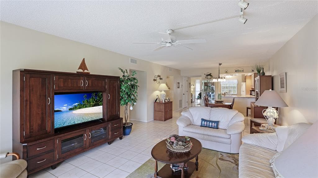1109 EDGEWATER CIRCLE 1109 photo 16