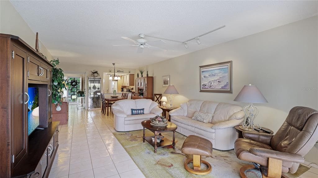 1109 EDGEWATER CIRCLE 1109 photo 15