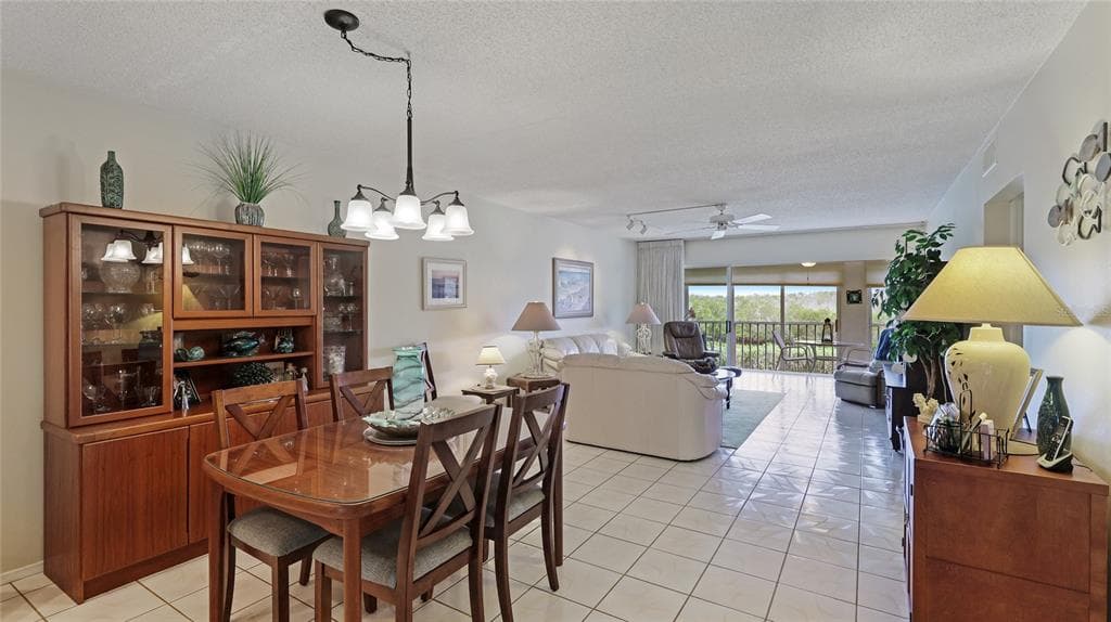 1109 EDGEWATER CIRCLE 1109 photo 11
