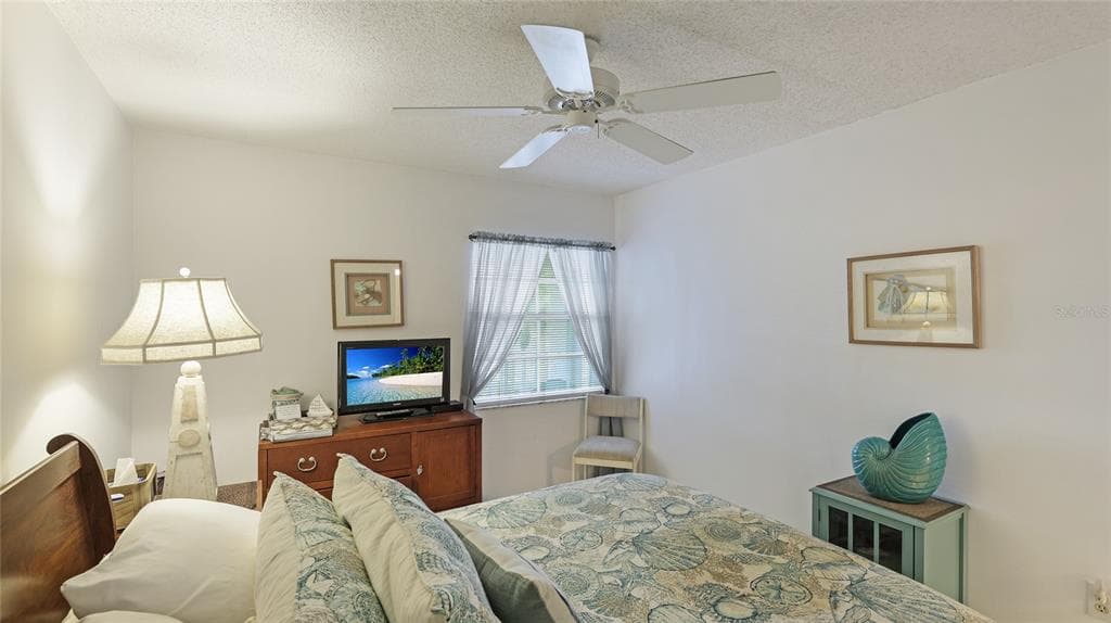 1109 EDGEWATER CIRCLE 1109 photo 8