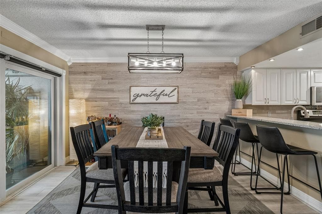 820 SYMPHONY ISLES BOULEVARD photo 13