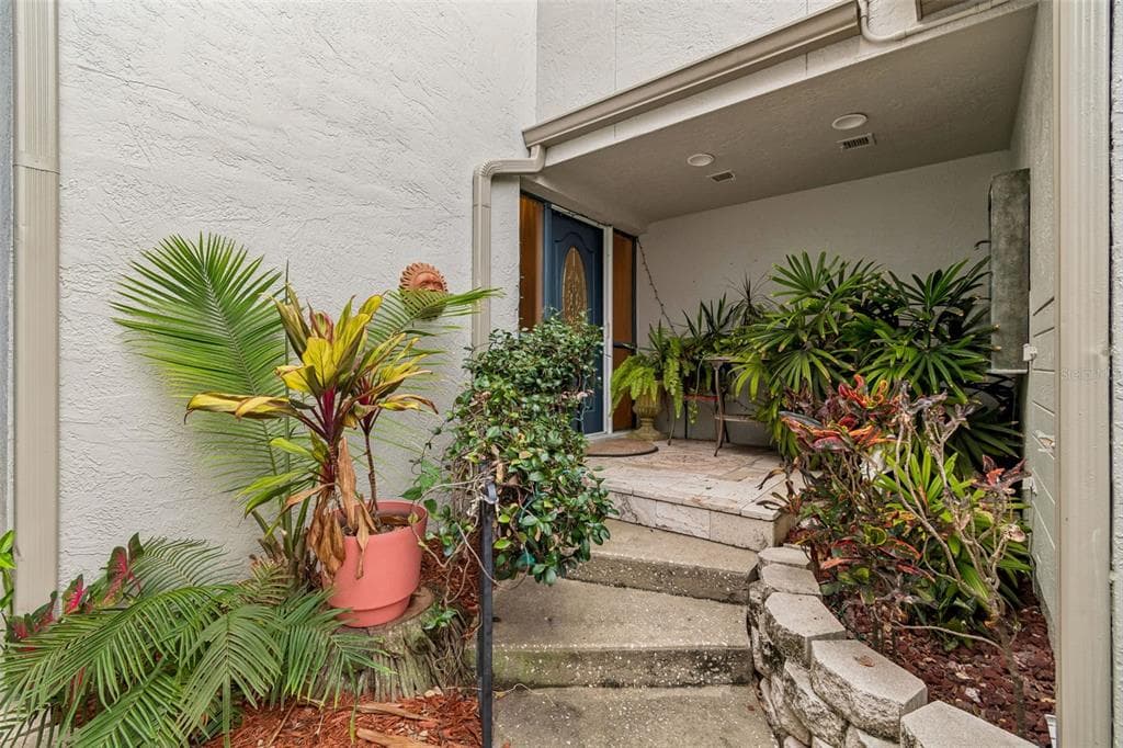 820 SYMPHONY ISLES BOULEVARD photo 5