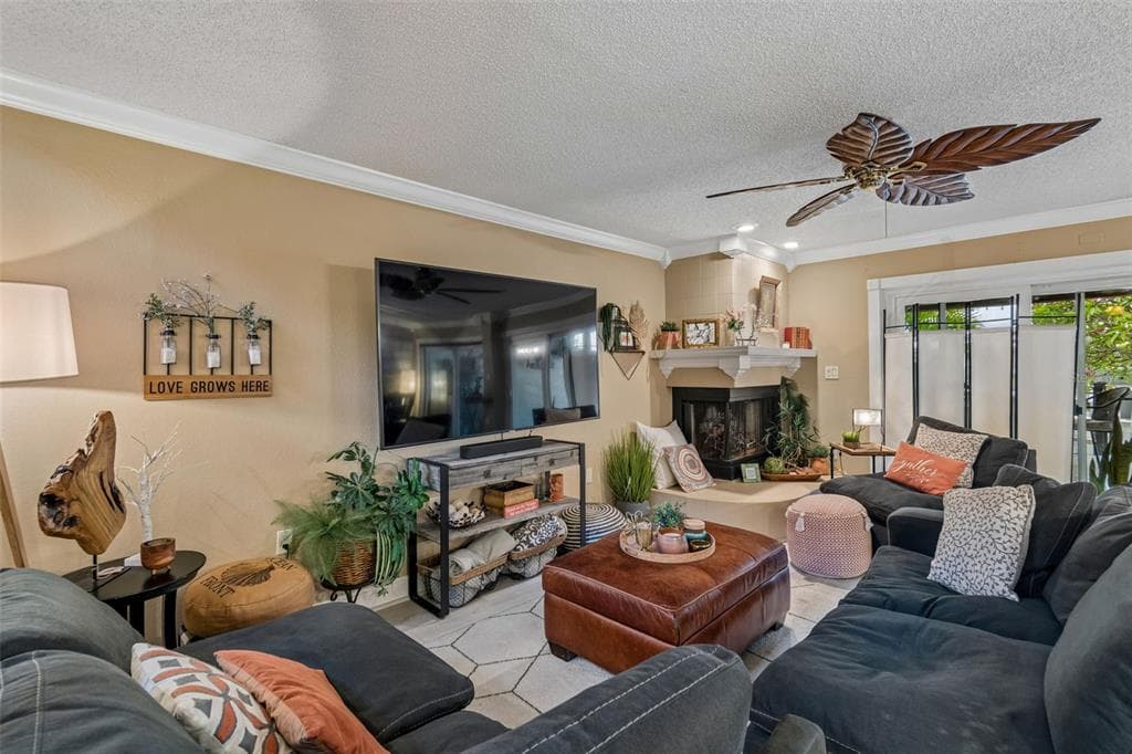820 SYMPHONY ISLES BOULEVARD photo 10