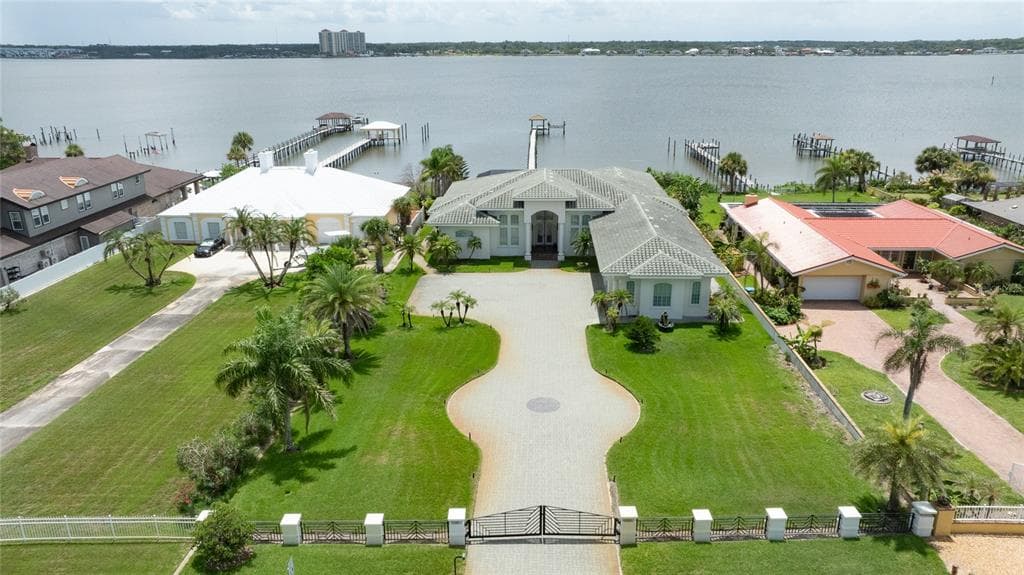 3020 S PENINSULA DRIVE photo 1