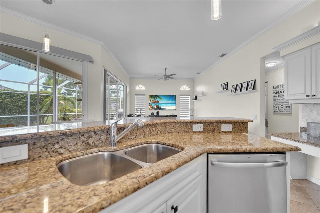 6817 CORRAL CIRCLE photo 16