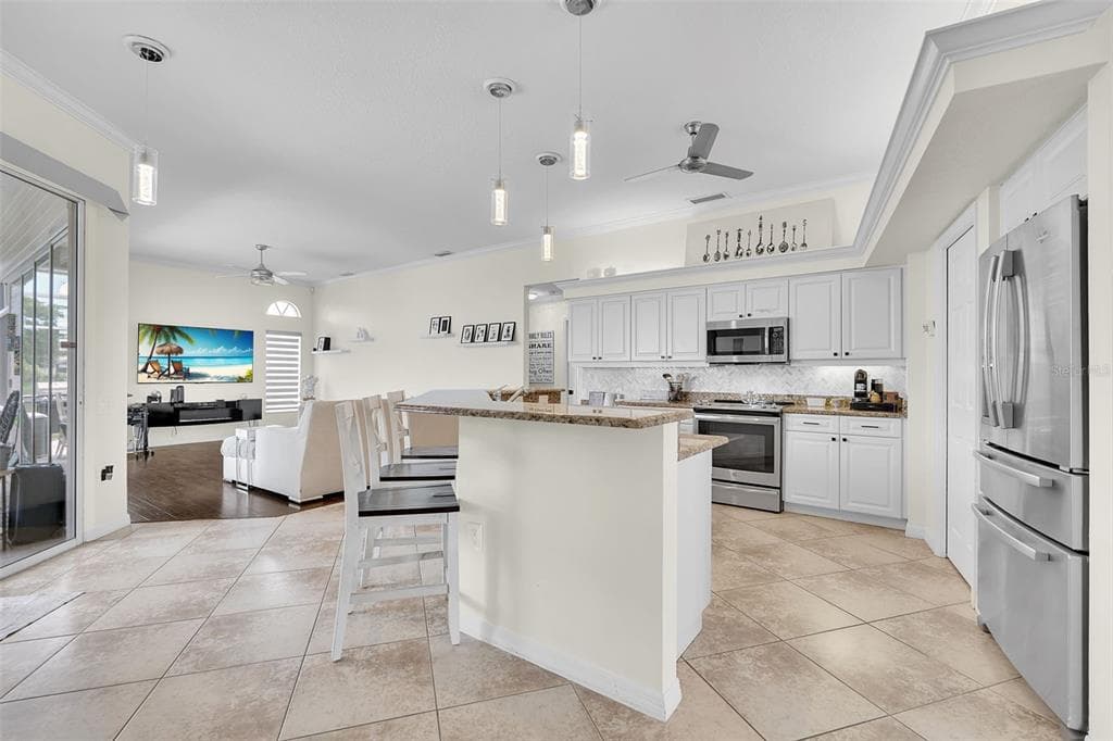 6817 CORRAL CIRCLE photo 3