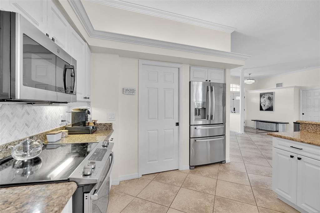 6817 CORRAL CIRCLE photo 14