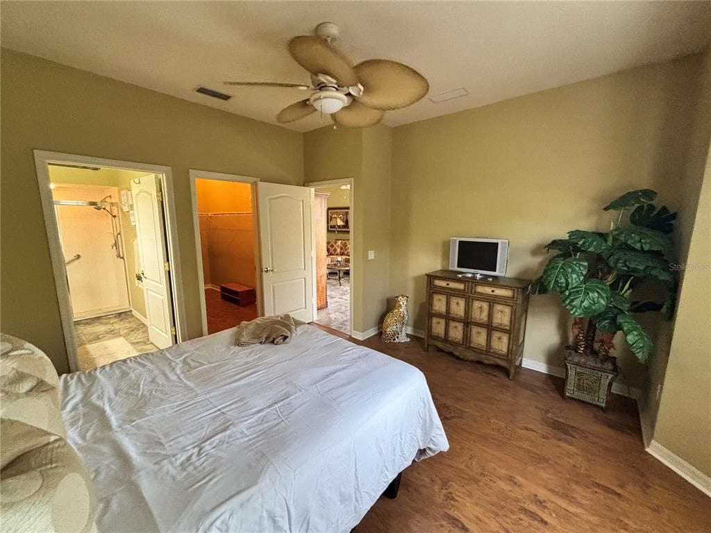 310 RECLINATA CIRCLE photo 18