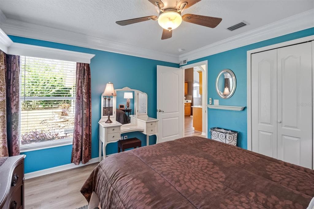 48 BARRING PLACE photo 22