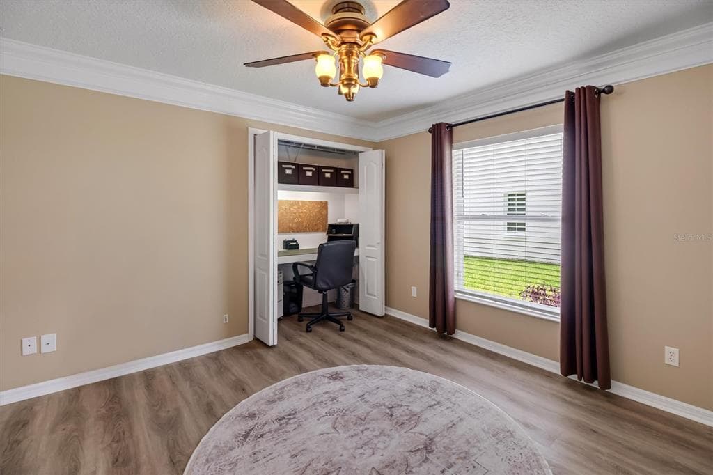 48 BARRING PLACE photo 18