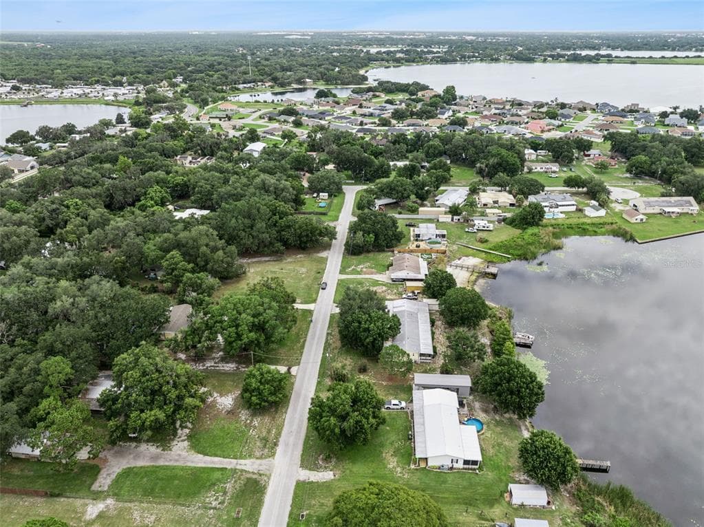 126 BERMUDA COURT photo 2