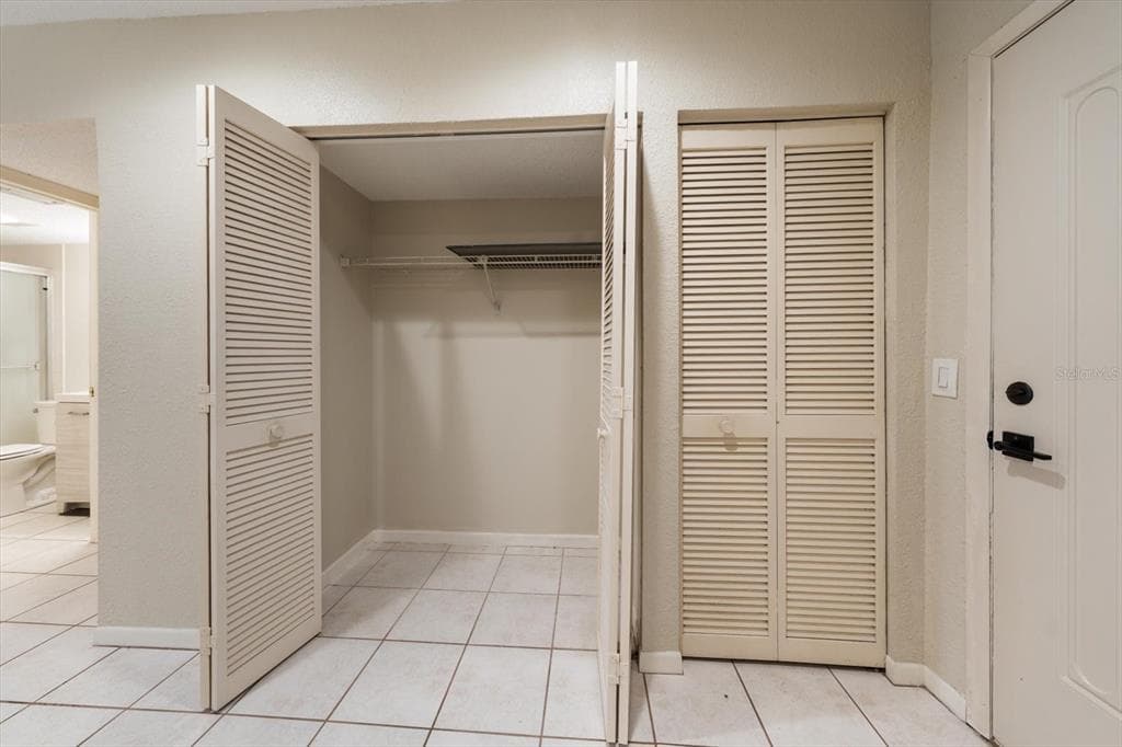 1750 BELLEAIR FOREST DRIVE B8 photo 17
