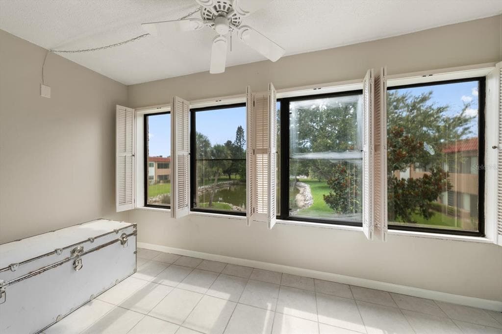 1750 BELLEAIR FOREST DRIVE B8 photo 21