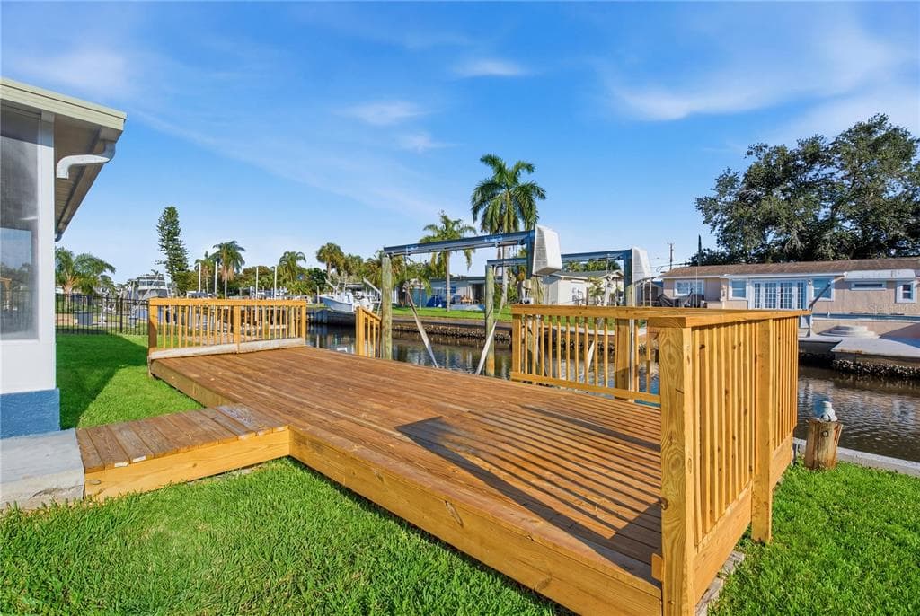 9460 TREASURE LANE NE photo 21