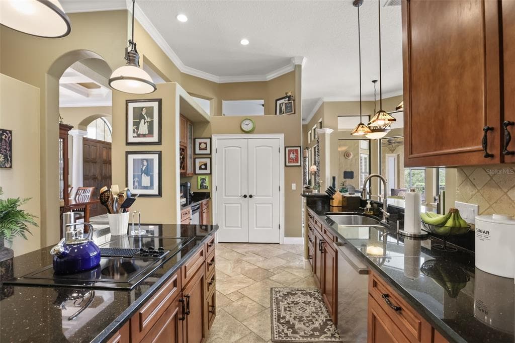 863 CARDINAL POINTE COVE photo 17
