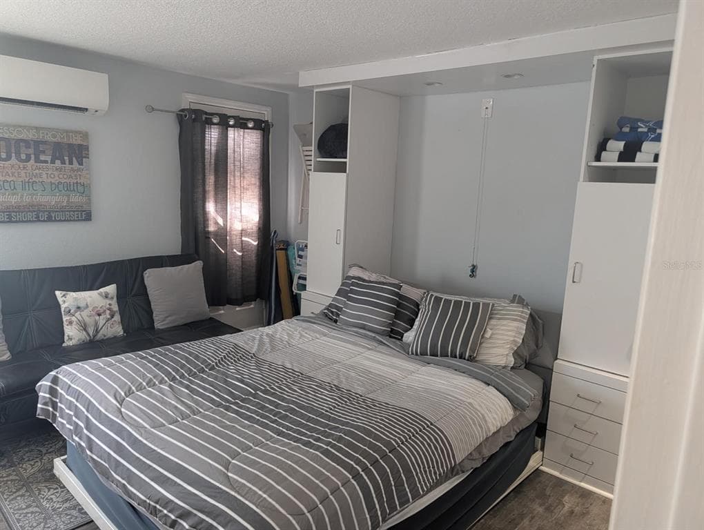 483 E SHORE DRIVE D6 photo 7