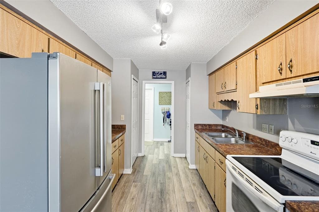 26638 E COVE DRIVE photo 22