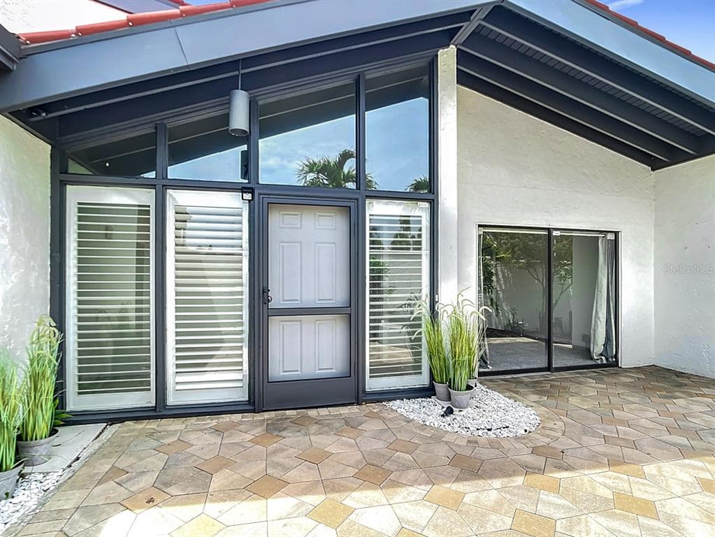 780 SARABAY ROAD 16 photo 6