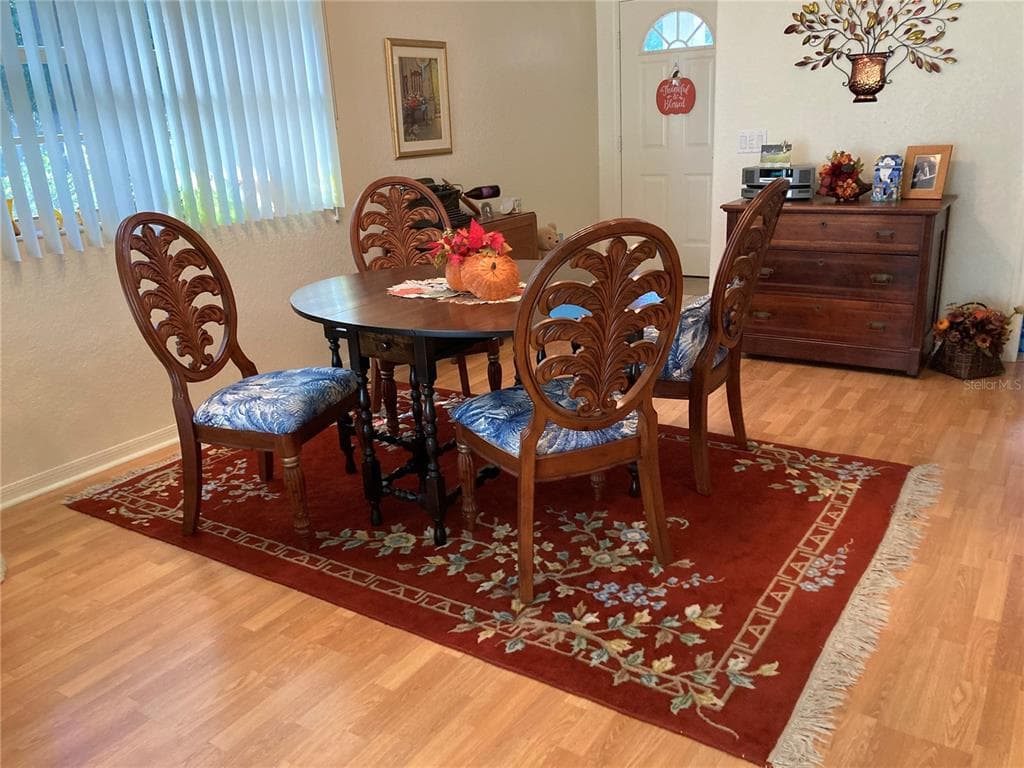 1275 BERKSHIRE CIRCLE photo 5