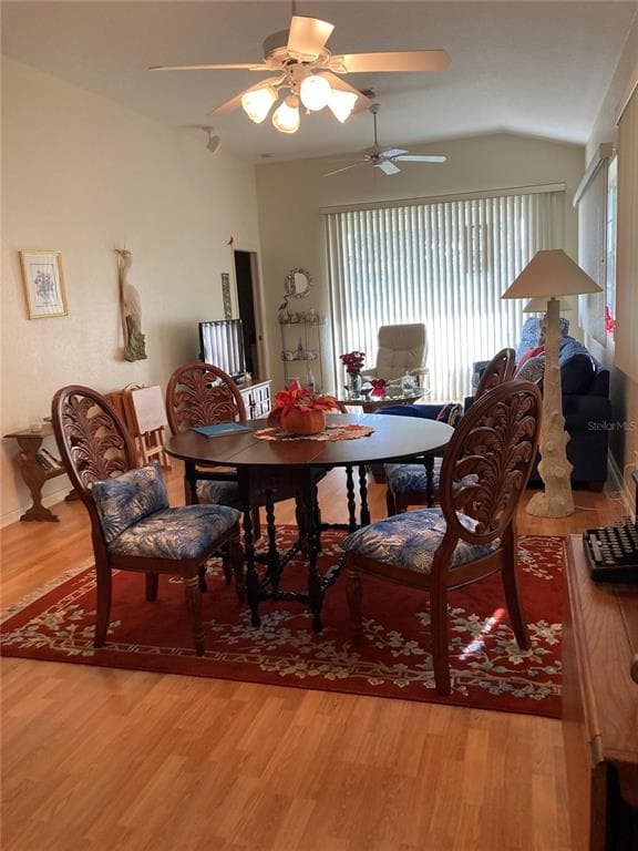 1275 BERKSHIRE CIRCLE photo 4